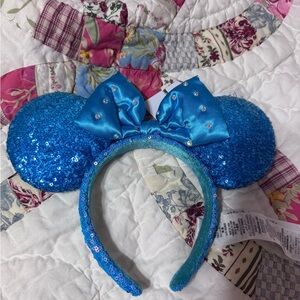 Disney Blue Sequin Minnie Mouse Ears